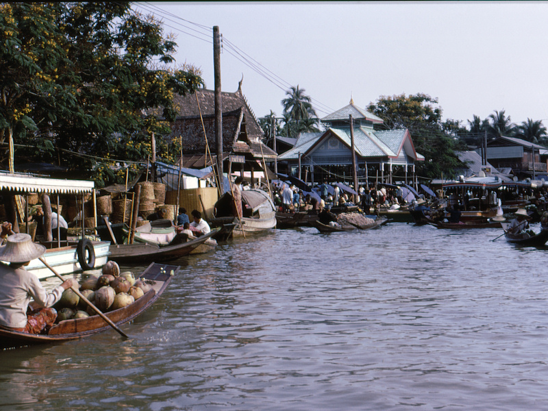 Le march flottant, Bangkok, Thailande