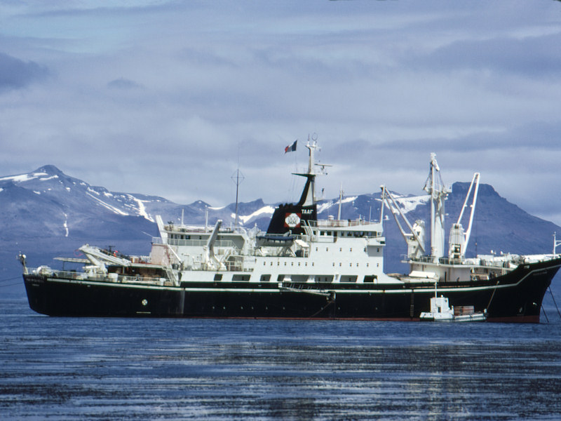 La nave Marion-Dufresne nel golfo del Morbihan