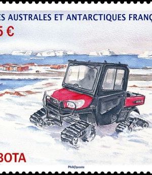 KUBOTA (véhicule à chenille en Terre Adélie)